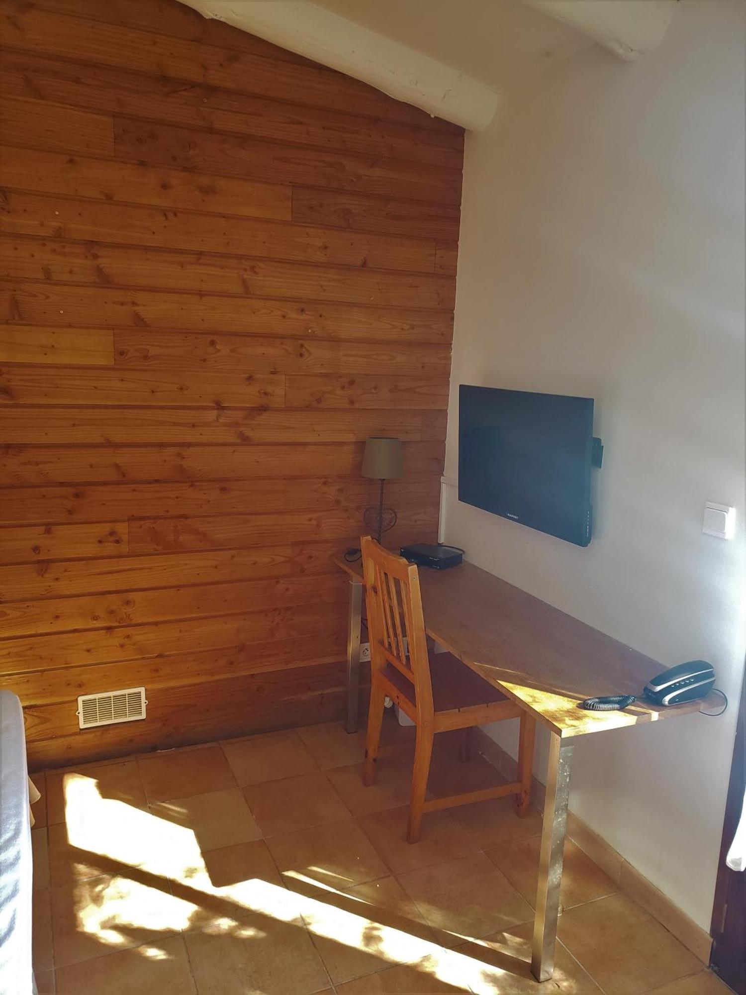 Auberge Les Myrtilles Le Bosc  Buitenkant foto