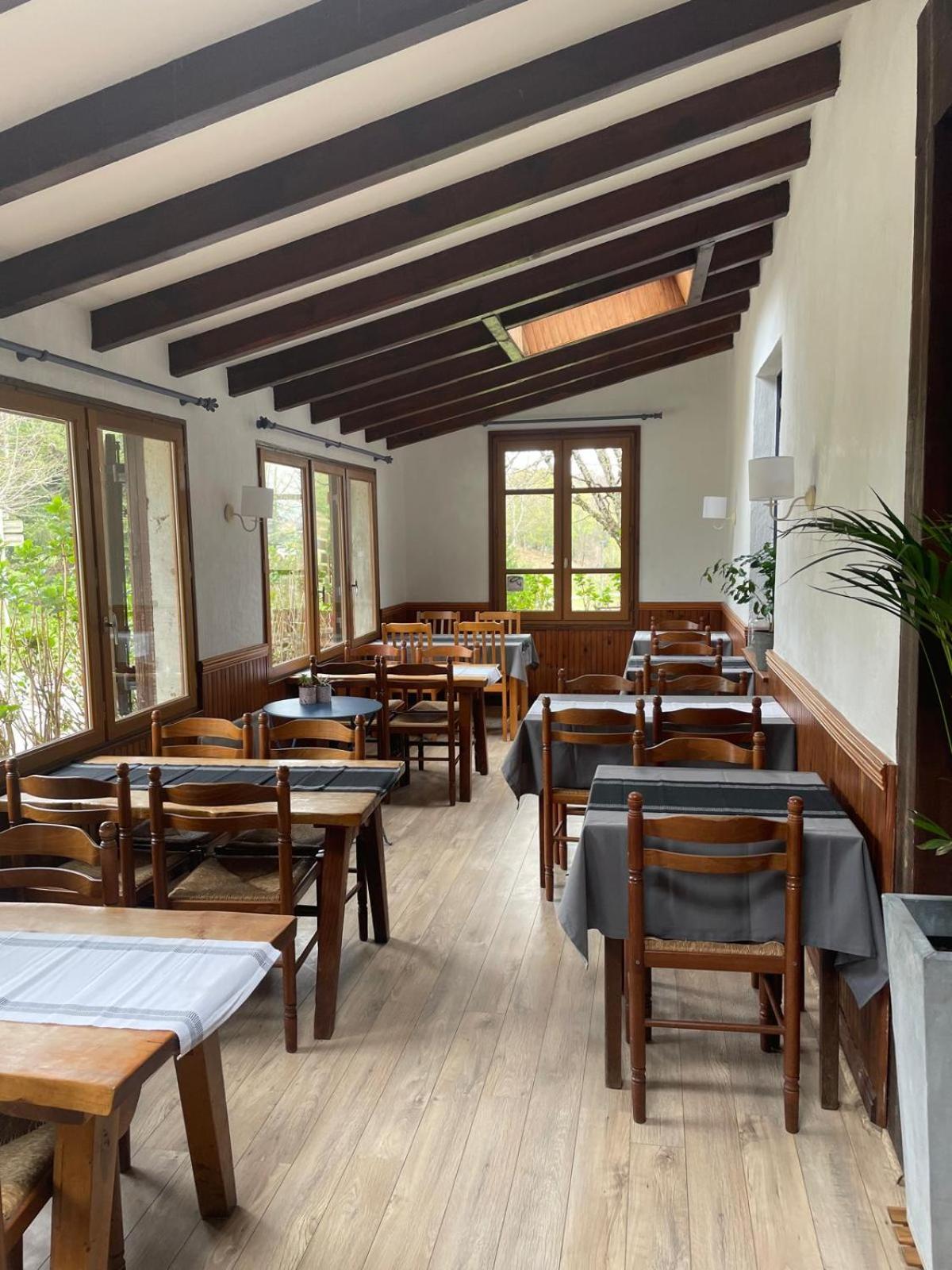 Auberge Les Myrtilles Le Bosc  Buitenkant foto