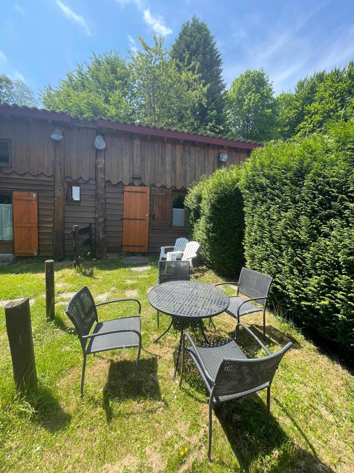Auberge Les Myrtilles Le Bosc  Buitenkant foto